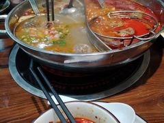 -乡土黄·鲜牛肉火锅·小龙虾(兴业街店)