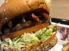 -The Habit Burger Grill 哈比特汉堡(复兴soho店)