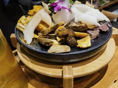 -一朵菌·野生菌探索家火锅(南亚店)