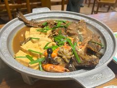-东来菜馆•手抓海鲜家常菜•海鲜锅贴(鸽子窝店)