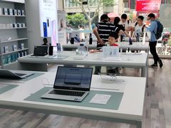 -荣耀授权专卖店(黄浦浙江中路店)