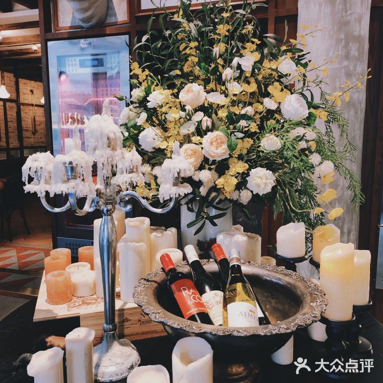 今日心动|氛围感餐厅天花板！约会首选！