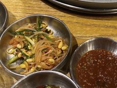 拌黄豆芽-姜虎东白丁烤肉(苏州中心店)