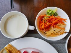 -南郊宾馆·风味自助餐厅·山东十六地市特色菜