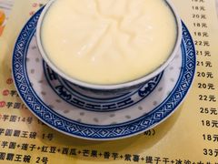 招牌双皮奶任意配-广信牛奶甜品世家(台东店)