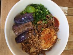 beef&nbsp;sriracha&nbsp;don-Elephant Grounds(STARSTREET)