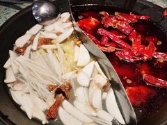 -鸿姐老火锅(疁城新天地店)