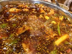 -肖肖酸萝卜鱼火锅(总店)