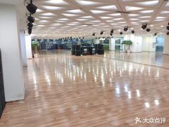 -宝力豪健身(中粮广场店)