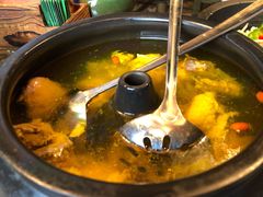 -云海肴·汽锅鸡·云南菜(天山百盛优客店)