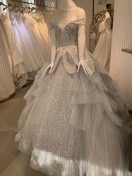 点击看大图 -GRACE KELLY婚纱与礼服(北京店)