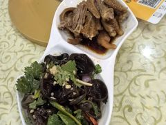 -鹏城人家海鲜酒家·23年老字号(较场尾店)