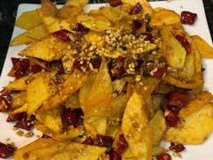 -扒虾小妹儿麻辣海鲜(宏图街店)