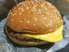 奶油蘑菇芝士皇堡-汉堡王(金鹰天地广场店)
