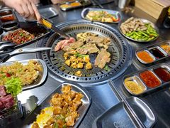-马路牙子烧烤音乐酒馆(望京店)