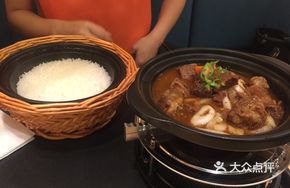 Sauce Braised Pork Ribs Meal