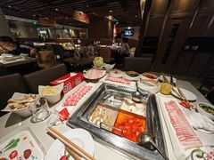 -海底捞火锅鲜切牛肉主题店(长寿路店)