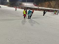 -蓟洲国际滑雪场