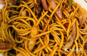 Beef Stir-fried with Noodles