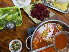 -苗侗地道红酸.酸汤鱼·酸汤牛肉