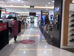 -百盛(莘庄店)