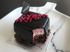 -UNI UNI(环亚凯瑟琳店)