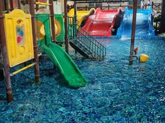 -泉城欧乐堡戏水湾艺术养生温泉