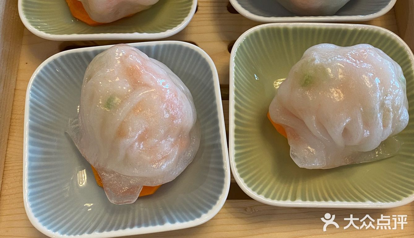 在湖光山色中享受粤式点心
