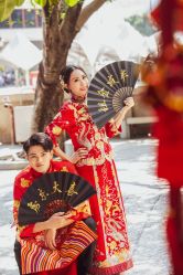 -现代经典婚纱摄影