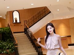 -深圳富苑皇冠假日套房酒店