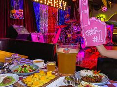 -鲨鱼美式餐厅酒吧Sharky