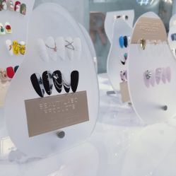 -染指坊日式美甲美睫设计中心