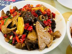 -独一佳老胡湘菜馆(矿山路店)