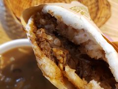 肉夹馍（肥瘦）-中原一大碗(湖滨店)