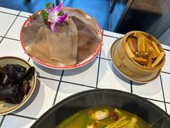-巴卤社老火锅(财富店)