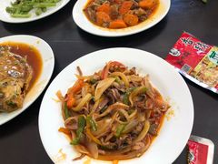 -顺峰渔港中国人的餐厅
