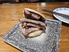 -老天桥酱肉烧饼夹肘子(天桥店)