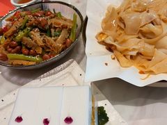 -悦得闲广式点心茶楼(蓝鲸世界店)