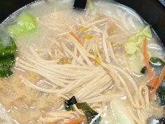 -灵芝妹子米线(瓦房店新玛特店)