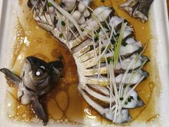 -莲餐厅·湖北菜·潜江小龙虾店(愚园路店)
