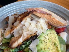 鸡肉牛油果沙拉-The Diner X餐厅(青岛万象城店)