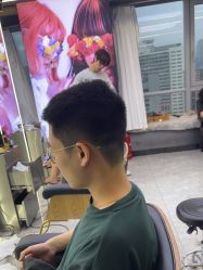 -藤野造型烫发染发