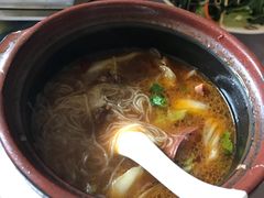 -闫家驴肉老店(华电一校店)