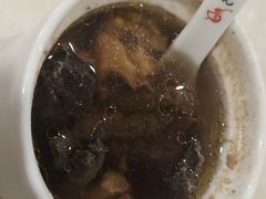 巴戟天杜仲炖土鸡-李记鹅肉粿条