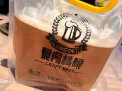 -肥肥虾庄·金牌油焖大虾(汉街SKP店)