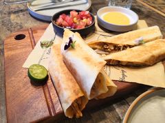 -HIGH FIVE哈福手工汉堡(桂林路店)