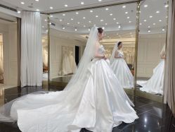 -拉瑞娜LaReine婚纱礼服高级定制