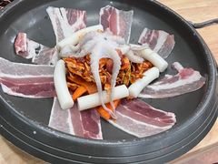 -牛信亭韩国料理·炭火烤肉(紫藤路店)