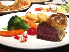惠灵顿牛扒-百纳·维萨吧西餐厅(百纳瑞汀酒店)