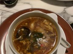 海鲜酸辣汤-湖滨28中餐厅·西湖宴·杭州君悦酒店